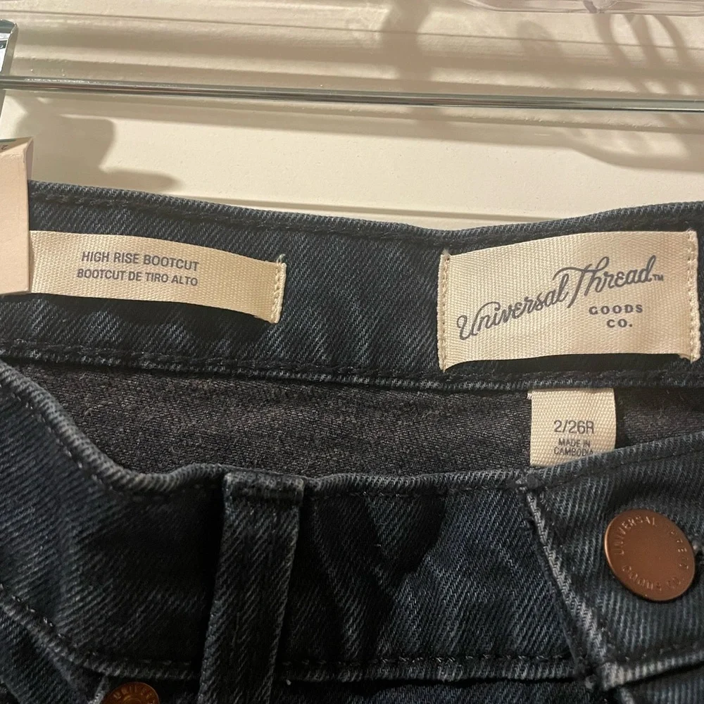 Universal Thread Blue Bootcut Leg Jeans - Picture 2 of 3
